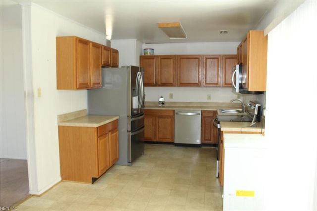 1503 Addison RD, Hampton, VA 23663