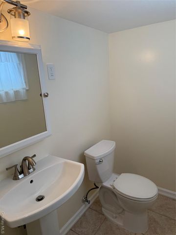 192 E 5th Street, Deer Park, NY 11729