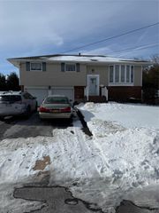 192 E 5th Street, Deer Park, NY 11729