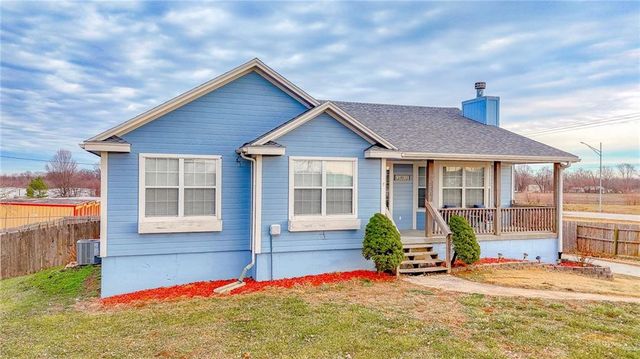 551 NW 1381st Road, Holden, MO 64040