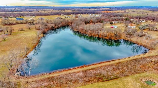 551 NW 1381st Road, Holden, MO 64040