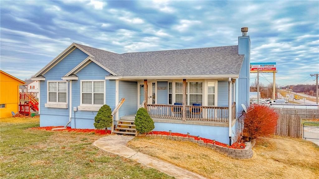 551 NW 1381st Road, Holden, MO 64040