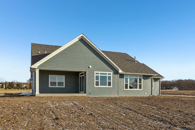 2034 Highland WAY, Sturtevant, WI 53177