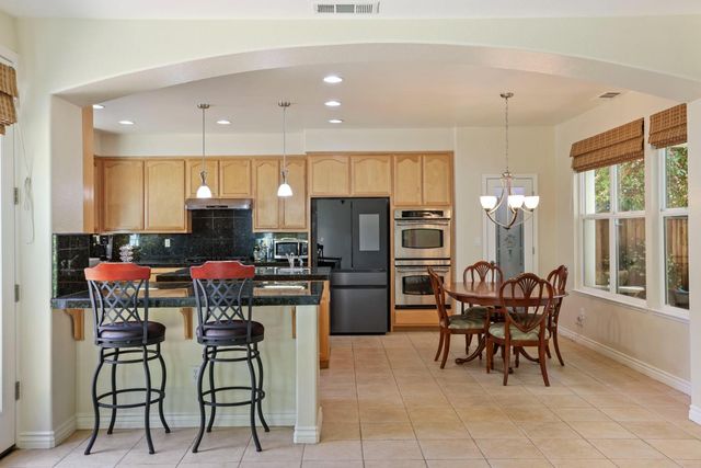 2127 Lighthouse Cir, Tracy, CA 95304