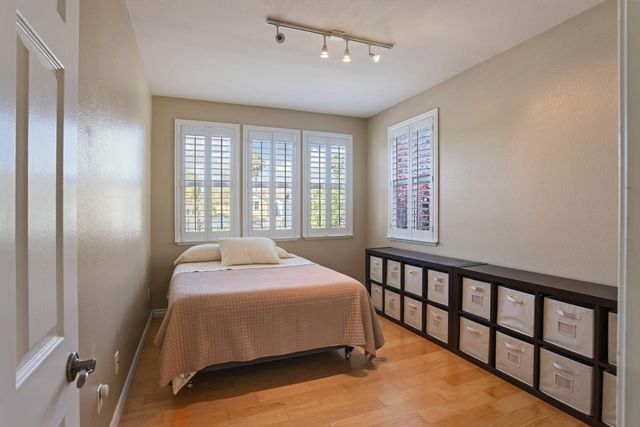 2127 Lighthouse Cir, Tracy, CA 95304