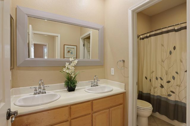 2127 Lighthouse Cir, Tracy, CA 95304