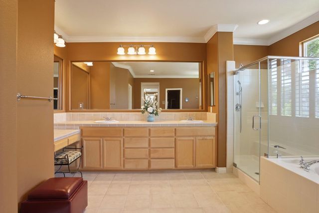 2127 Lighthouse Cir, Tracy, CA 95304
