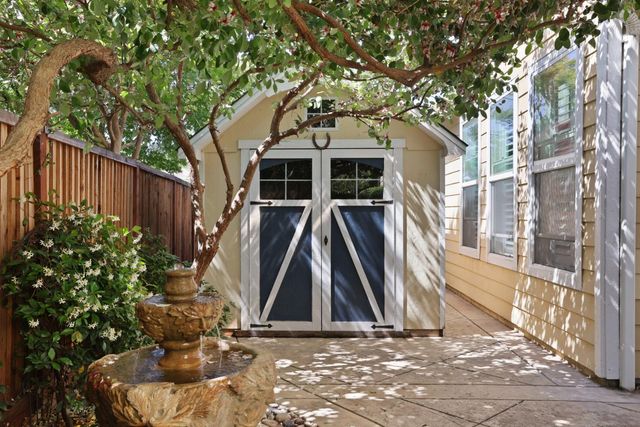2127 Lighthouse Cir, Tracy, CA 95304