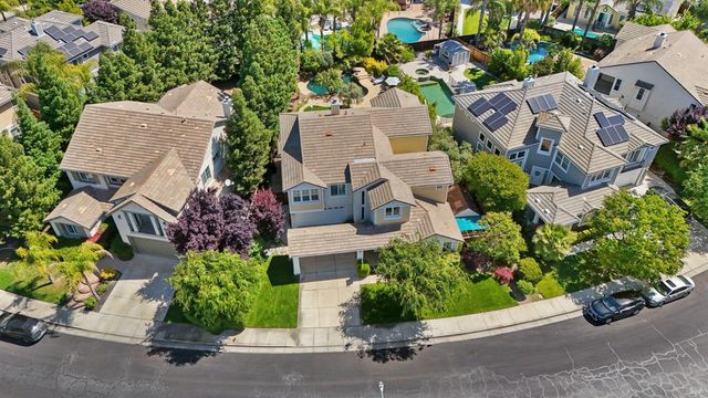 2127 Lighthouse Cir, Tracy, CA 95304