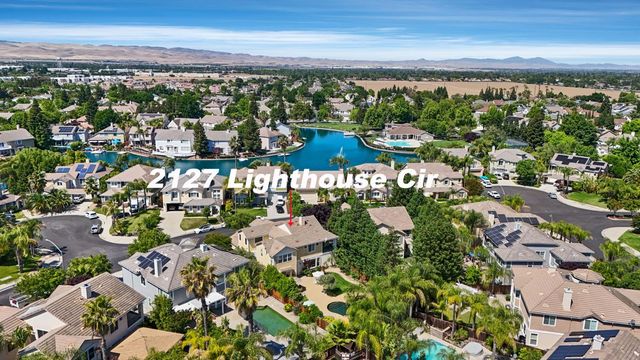 2127 Lighthouse Cir, Tracy, CA 95304