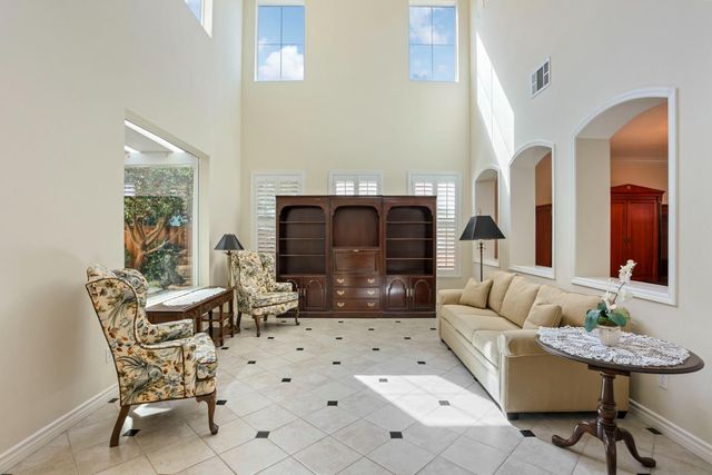 2127 Lighthouse Cir, Tracy, CA 95304