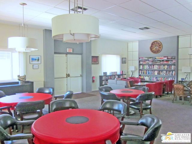 221 Safari Street, Palm Springs, CA 92264