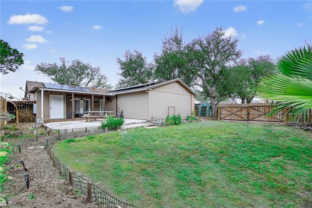 2528 Live Oak St, Ingleside, TX 78362