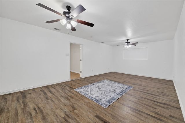 2528 Live Oak St, Ingleside, TX 78362