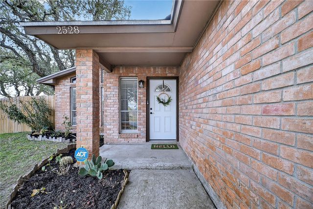 2528 Live Oak St, Ingleside, TX 78362