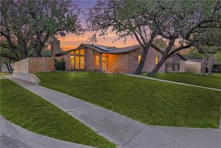 2528 Live Oak St, Ingleside, TX 78362