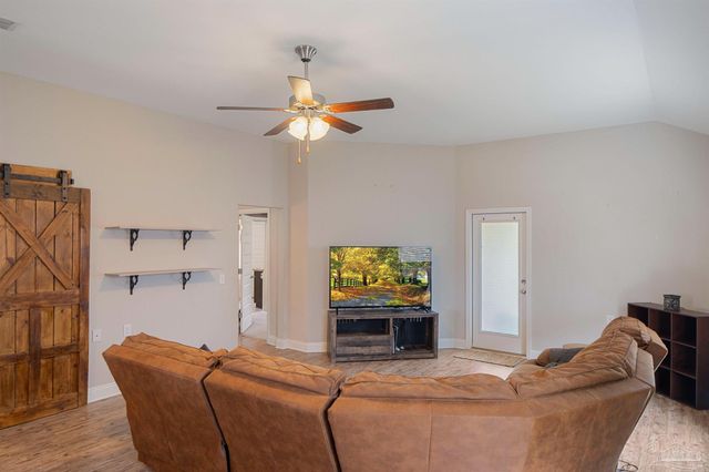 5608 Blue Sky Ct, Milton, FL 32583