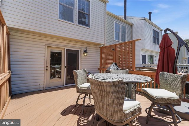 6526 SKYLEMAR TRL, Centreville, VA 20121