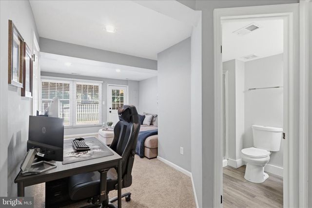 6526 SKYLEMAR TRL, Centreville, VA 20121