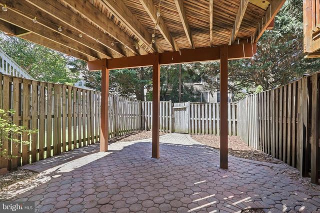 6526 SKYLEMAR TRL, Centreville, VA 20121