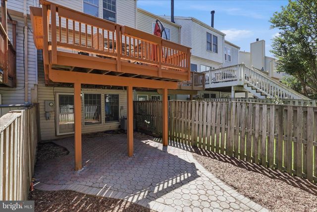 6526 SKYLEMAR TRL, Centreville, VA 20121