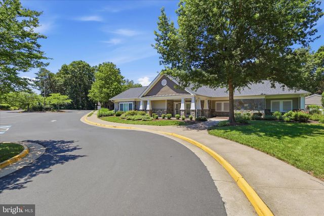 6526 SKYLEMAR TRL, Centreville, VA 20121