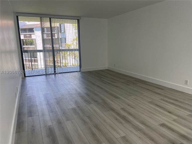 12209 SW 14th Ln 1311, Miami, FL 33184
