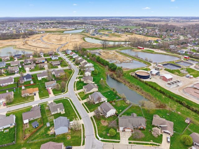 69 S Morris Boulevard, Bargersville, IN 46106