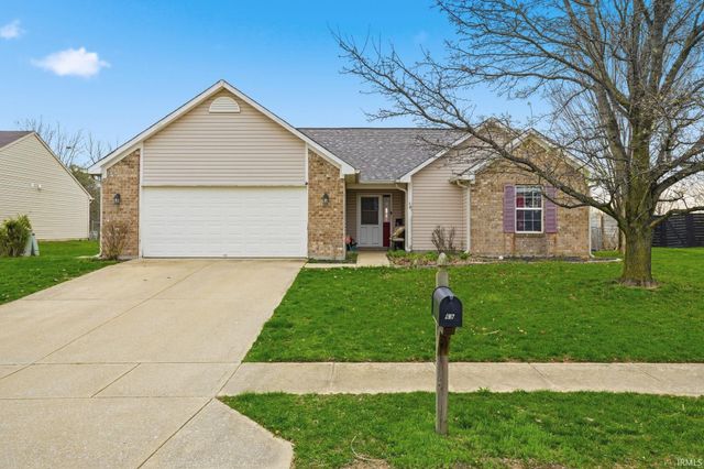 69 S Morris Boulevard, Bargersville, IN 46106
