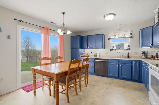 69 S Morris Boulevard, Bargersville, IN 46106
