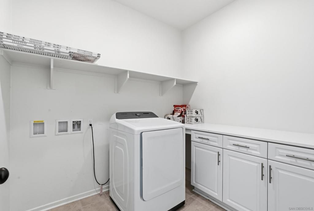 Image 12 of property listing at 2098 Paseo Cultura, Chula Vista, CA 91913