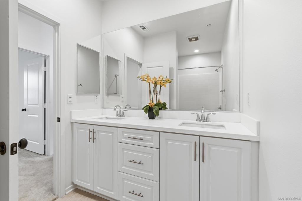 Image 15 of property listing at 2098 Paseo Cultura, Chula Vista, CA 91913