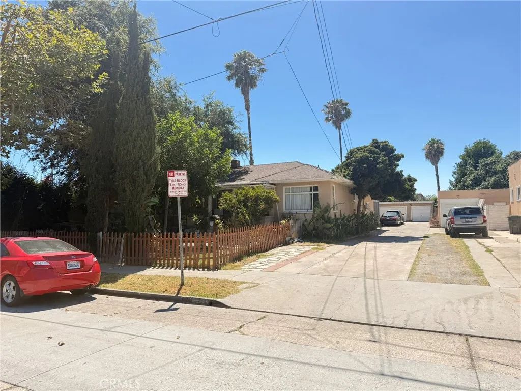 208 N Wright Street, Santa Ana, CA 92701