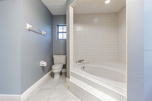 9217 KINGSRIDGE DRIVE, Temple Terrace, FL 33637