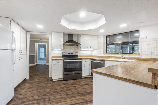 9217 KINGSRIDGE DRIVE, Temple Terrace, FL 33637