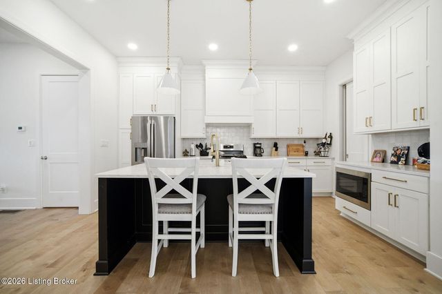 6219 Passionflower Dr, Prospect, KY 40059