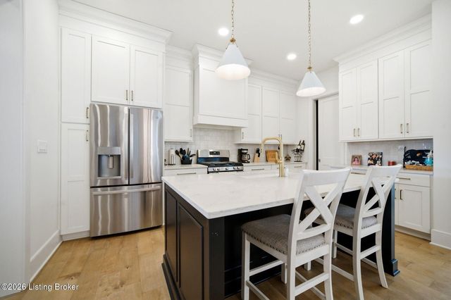 6219 Passionflower Dr, Prospect, KY 40059