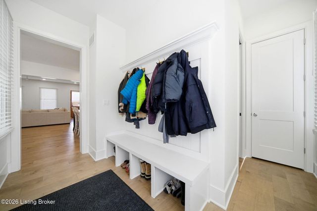 6219 Passionflower Dr, Prospect, KY 40059