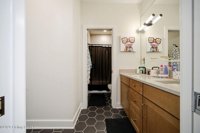 6219 Passionflower Dr, Prospect, KY 40059