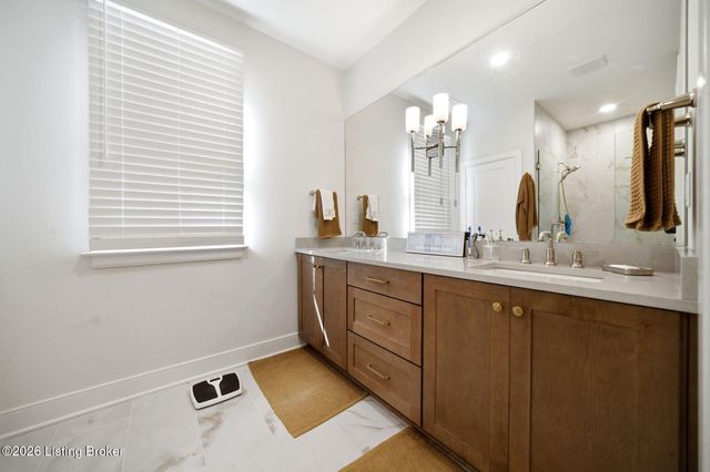 6219 Passionflower Dr, Prospect, KY 40059