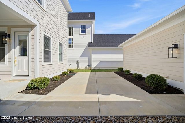 6219 Passionflower Dr, Prospect, KY 40059