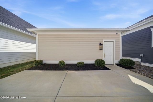 6219 Passionflower Dr, Prospect, KY 40059