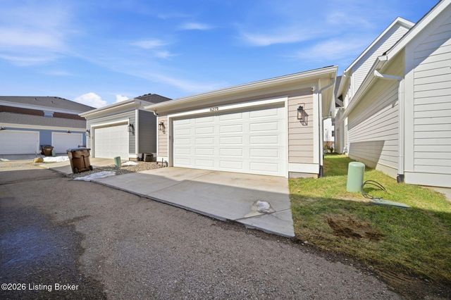 6219 Passionflower Dr, Prospect, KY 40059