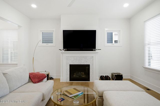 6219 Passionflower Dr, Prospect, KY 40059