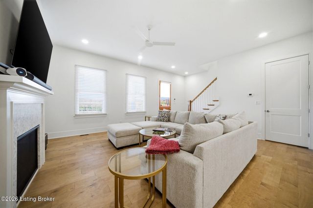 6219 Passionflower Dr, Prospect, KY 40059