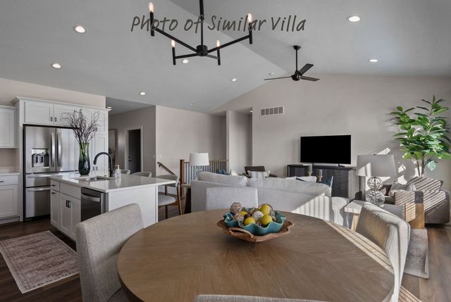 614 15TH Street N, Le Claire, IA 52753