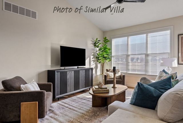 614 15TH Street N, Le Claire, IA 52753