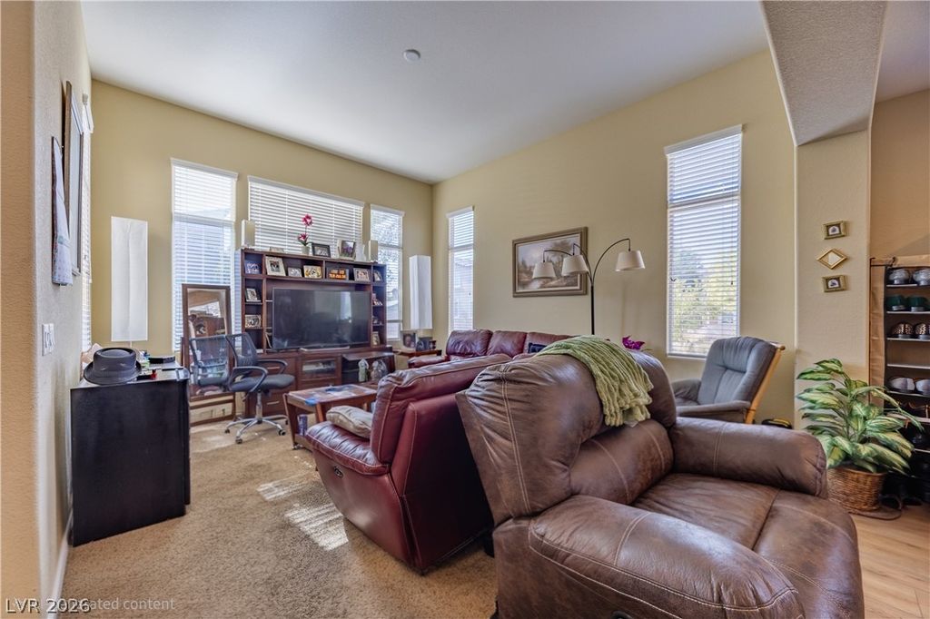 223 Heathrow Lake Avenue, North Las Vegas, NV 89084 — photo 2