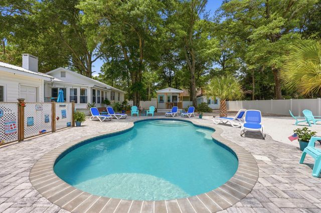 230 Cedar Point Ave., Murrells Inlet, SC 29576