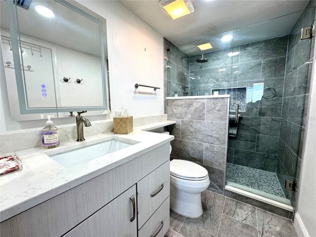 5700 ESCONDIDA BOULEVARD S 403, St Petersburg, FL 33715